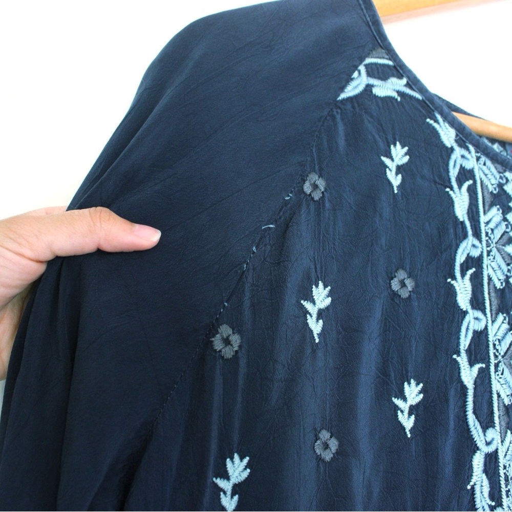 Johnny Was Embroidered Long Sleeve Tunic Top - Picture 7 of 8